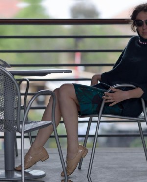 Pencil Skirt: To Knee Or Not To Knee